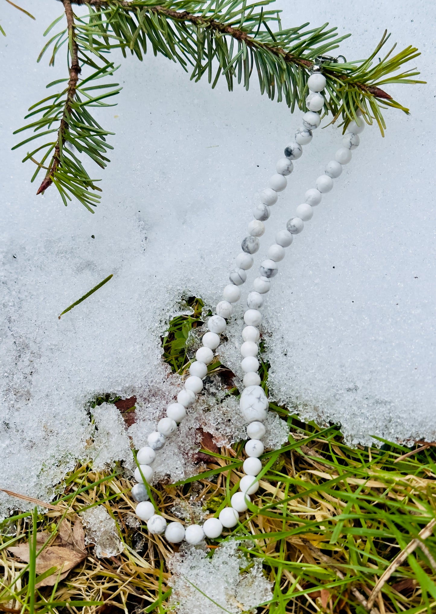 Choker: Off Centered Series: Howlite with accent bead of stars