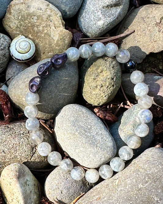 Labradorite Gemstone with Black Skull Beads, 6mm bead gemstone bracelet