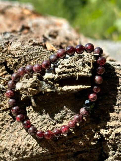 Garnet, 6mm bead gemstone bracelet